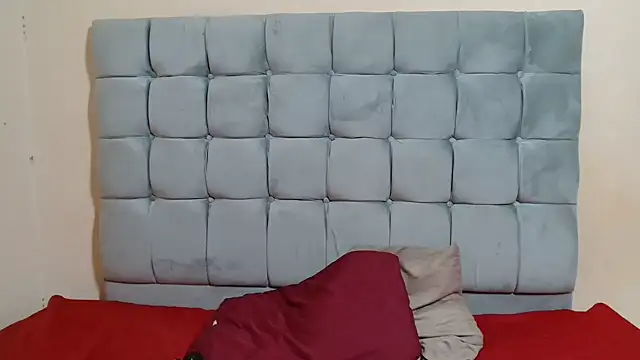 Snapshot of curveAss222 chatting on November 2025 03:23:02 PM curveAss222 online show from November 2025 03:23:02 PM