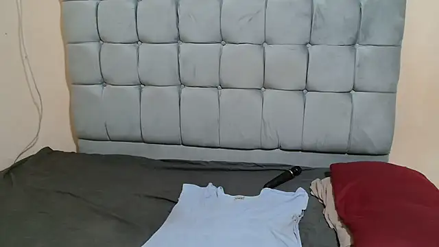 Snapshot of curveAss222 chatting on November 2025 02:45:02 AM curveAss222 online show from November 2025 02:45:02 AM