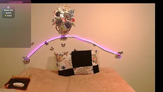 angelyxs online show from September 2025 09:04:02 PM