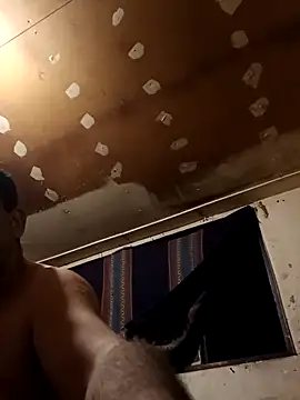 lucho2328 online show from November 2025 12:43:02 AM