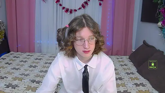 Masuzy online show from December 2025 11:13:01 AM