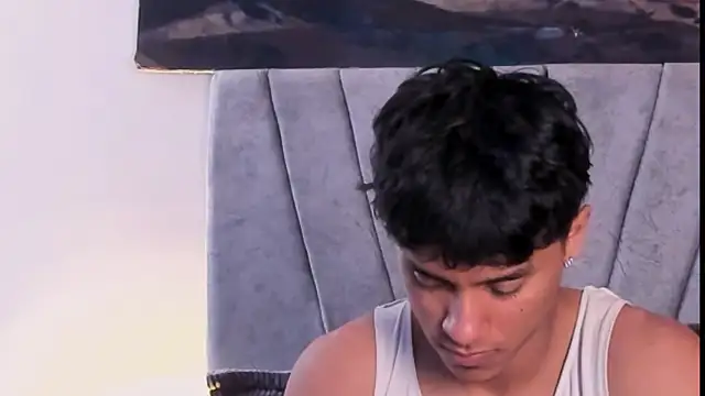 Snapshot of ZYZZ1312 chatting on December 2025 08:58:02 PM ZYZZ1312 online show from December 2025 08:58:02 PM