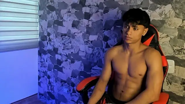 ZYZZ1312 online show from July 2026 09:45:01 PM