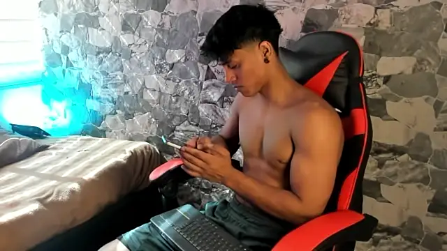 ZYZZ1312 online show from May 2026 07:56:02 PM