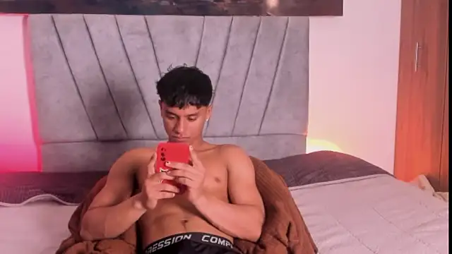 Snapshot of ZYZZ1312 chatting on November 2025 09:48:02 PM ZYZZ1312 online show from November 2025 09:48:02 PM