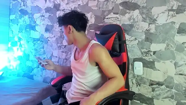 ZYZZ1312 online show from April 2026 05:03:01 AM