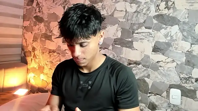 ZYZZ1312 online show from March 2026 05:45:02 AM