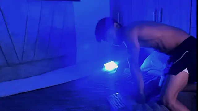 ZYZZ1312 online show from October 2025 06:19:02 PM