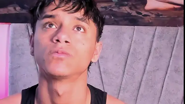 Snapshot of ZYZZ1312 chatting on January 2026 04:33:01 PM ZYZZ1312 online show from January 2026 04:33:01 PM