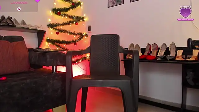 Snapshot of valery_14_ chatting on November 2025 07:14:02 PM valery 14 online show from November 2025 07:14:02 PM