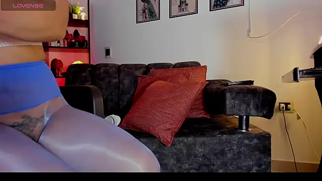 valery 14  online show from April 2026 07:58:01 PM