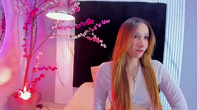MONIK FOX CR online show from October 2025 07:35:02 PM