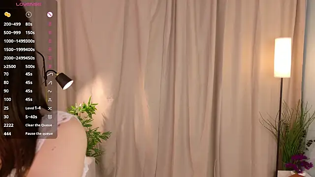 Snapshot of lisabaus chatting on October 2025 07:07:01 AM lisabaus online show from October 2025 07:07:01 AM