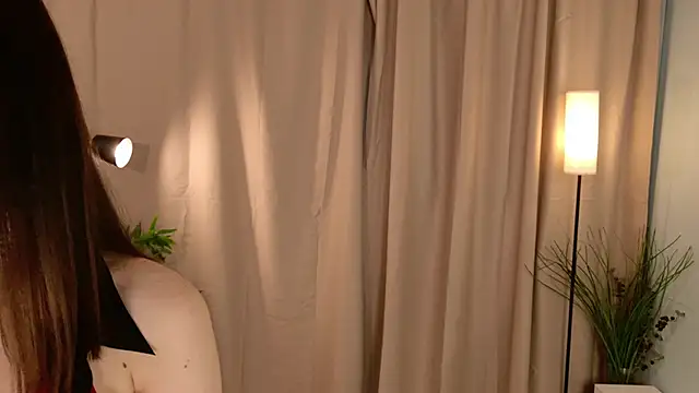 Snapshot of lisabaus chatting on November 2025 07:08:02 AM lisabaus online show from November 2025 07:08:02 AM