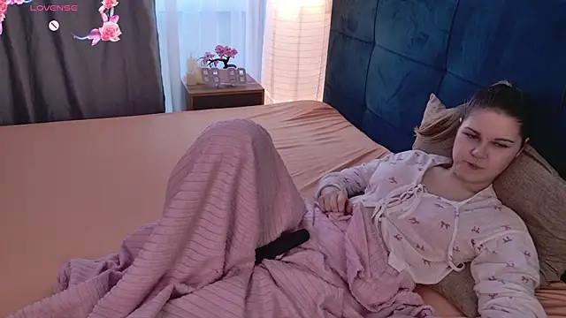 lisabaus online show from April 2026 06:20:01 AM