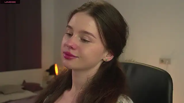 Olivia Farrell online show from October 2025 01:23:02 PM