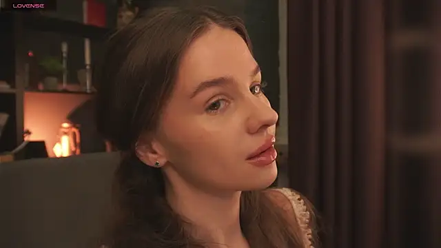 Olivia Farrell online show from October 2025 12:53:02 PM