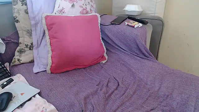 ayanahot  online show from December 2025 09:52:02 AM