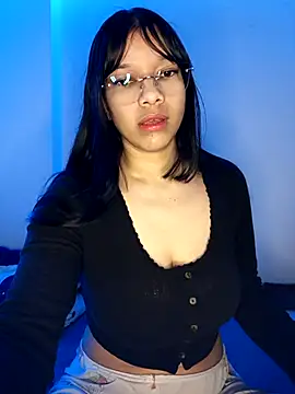 Iwarii online show from January 2026 02:49:02 AM