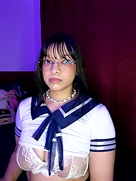 Iwarii online show from December 2025 04:35:02 AM