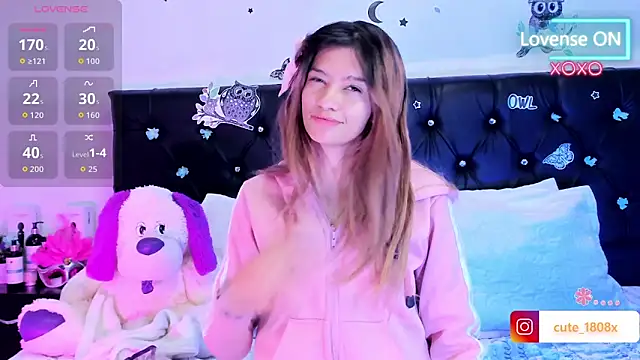 Sofiia cute  online show from April 2026 06:04:02 AM