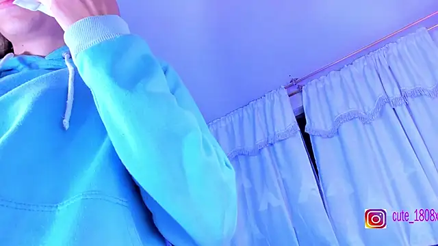 Snapshot of Sofiia_cute_ chatting on October 2025 03:58:01 AM Sofiia cute online show from October 2025 03:58:01 AM