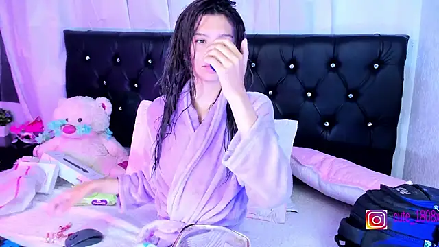 Snapshot of Sofiia_cute_ chatting on October 2025 03:49:01 AM Sofiia cute online show from October 2025 03:49:01 AM