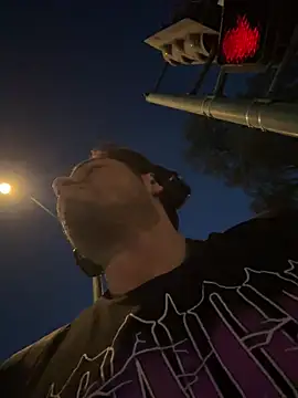 mrredcorn online show from April 2026 12:40:02 PM