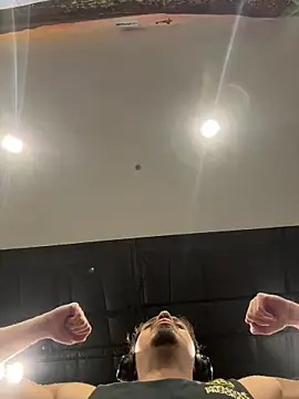 mrredcorn online show from April 2026 07:51:01 PM