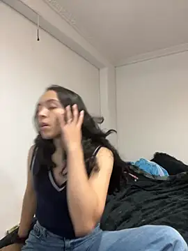 Snapshot of aliceclair_ chatting on September 2025 11:38:02 PM aliceclair  online show from September 2025 11:38:02 PM