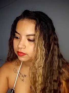 Emily Lit online show from January 2026 03:54:01 AM