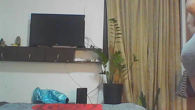 Snapshot of naiaratobon__ chatting on October 2025 03:38:01 AM naiaratobon online show from October 2025 03:38:01 AM