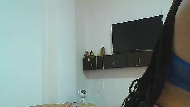 Snapshot of naiaratobon__ chatting on November 2025 09:51:01 PM naiaratobon online show from November 2025 09:51:01 PM