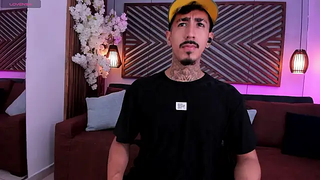 Donovan Desmond online show from March 2026 03:35:02 AM