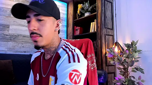 Donovan Desmond online show from February 2026 03:50:02 AM