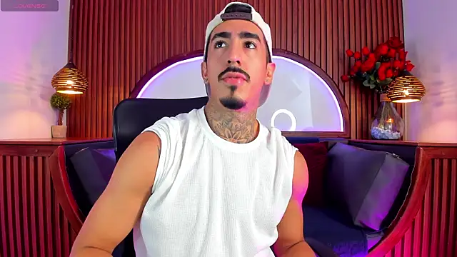 Donovan Desmond online show from April 2026 08:10:01 PM