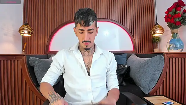 Donovan Desmond online show from November 2025 08:23:01 PM