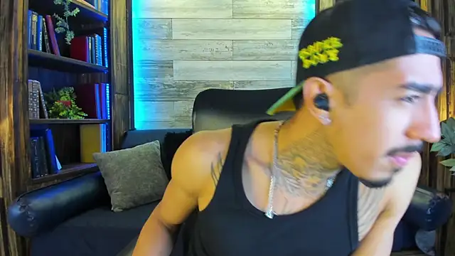 Donovan Desmond online show from December 2025 03:42:01 AM