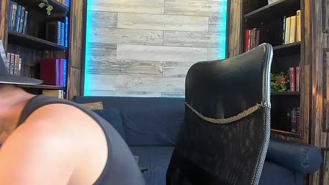 Donovan Desmond online show from October 2025 07:44:02 PM