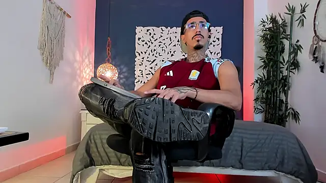 Donovan Desmond online show from March 2026 02:52:02 AM