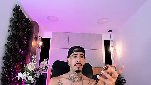 Donovan Desmond online show from March 2026 03:58:02 AM