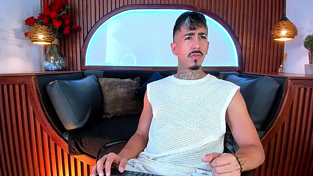 Donovan Desmond online show from March 2026 07:25:01 PM