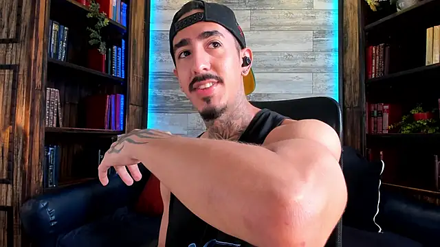 Donovan Desmond online show from December 2025 08:10:02 PM