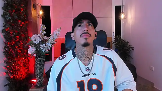 Donovan Desmond online show from February 2026 03:41:01 AM