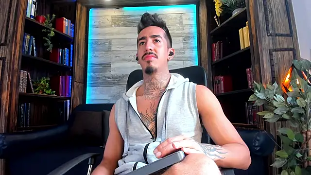 Donovan Desmond online show from December 2025 08:30:02 PM