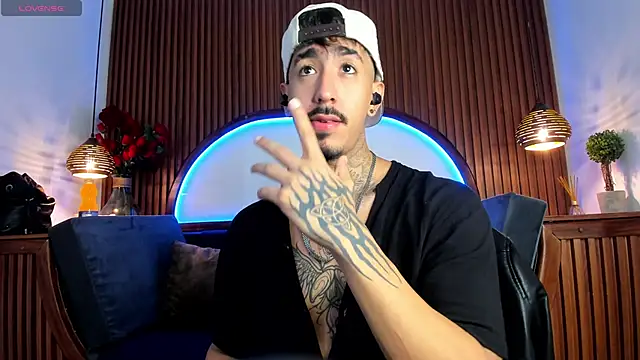 Donovan Desmond online show from November 2025 09:08:01 PM