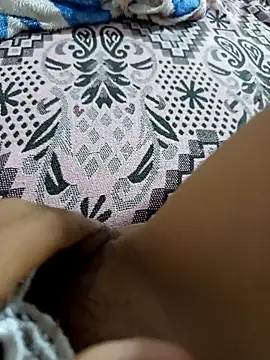 Snapshot of hendy692 chatting on November 2025 02:04:01 AM hendy692 online show from November 2025 02:04:01 AM