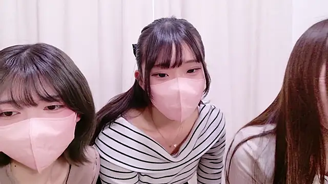 Azusa DoMybest online show from January 2026 04:30:02 AM