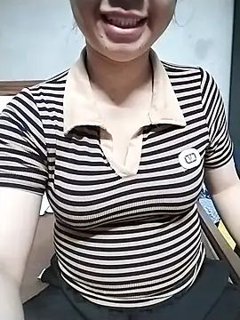 Mie rose online show from April 2026 01:51:01 PM