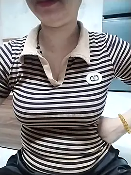 Mie rose online show from April 2026 01:18:02 AM